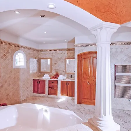 Villa La Petite Bastide Grimaudoise *